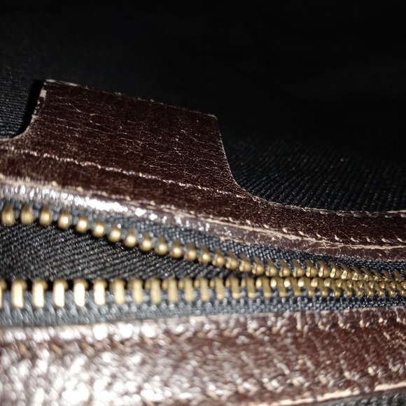 VINTAGE GUCCI HANDBAG - Picture 3 of 5